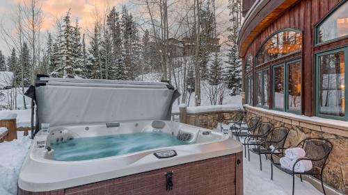 Breckenridge House | Alpine Majesty