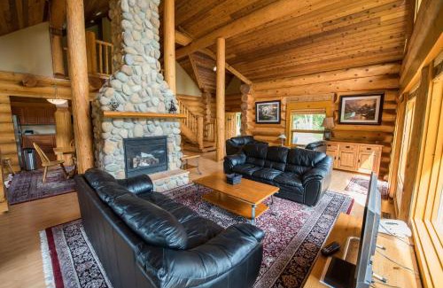 Clearwater Resort | Alpine Meadows Resort