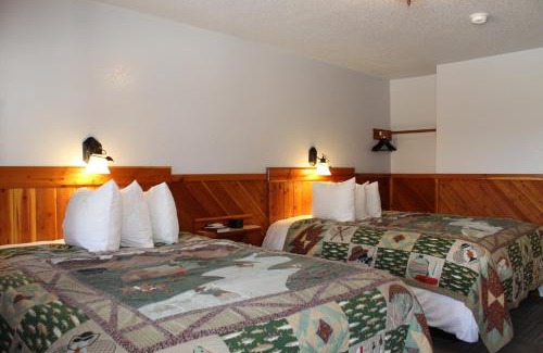 Cooke City-Silver Gate Hotel | Alpine Motel of Cooke City