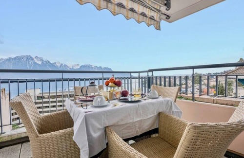 Montreux City Centre Apartment | Alpine Stunning Apartment in Montreux by GuestLee
