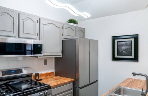 Grand Junction House | Alpine Suite on Main Street Downtown Grand Junction