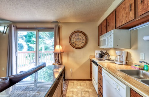 Boise Condo | Alpine townhome with WiFi & ski-in access