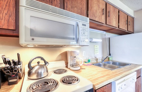 Boise Condo | Alpine townhome with WiFi & ski-in access