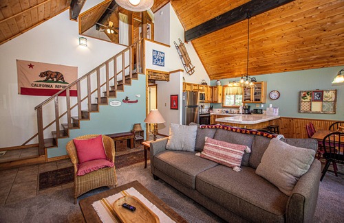 Comstock Acres House | Alpine Welcome by Hauserman Rental Group