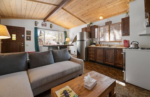 Sugarloaf Cabin | Alpine Whiskey Lodge - Fireplace, Deck, Barbecue, Close to Hiking Trails