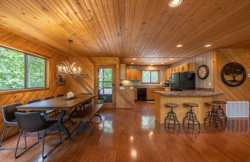 Innsbrook Ski Chalet | Alpine Woods by Innsbrook Vacations!