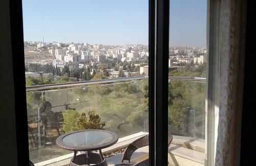 Al Jubeiha Apartment | Alqimah Serviced Apartment & Balcony Panorama View