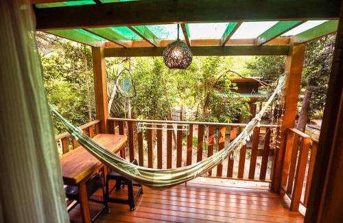 Acu da Torre Ski Chalet | Alquimia Zen IGLUs de eucalipto na Reserva Aruá