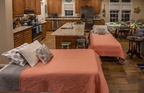 Crawfordville House | "Already Gone" in Shell Point . Boat Dock, Elevator, Pool Table, Pool
