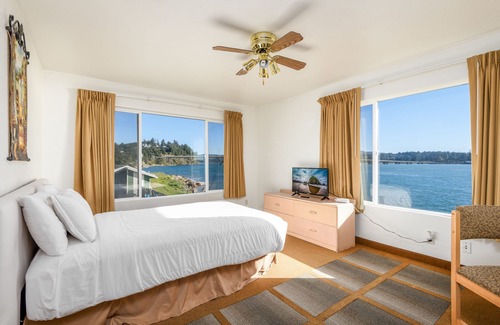 Bayshore Resort | Alsi Resort