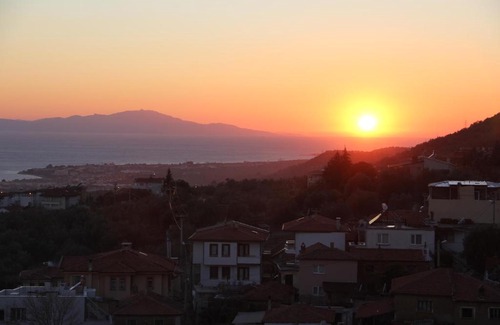 Altinoluk Hotel | Altın Çeşmeli Konak