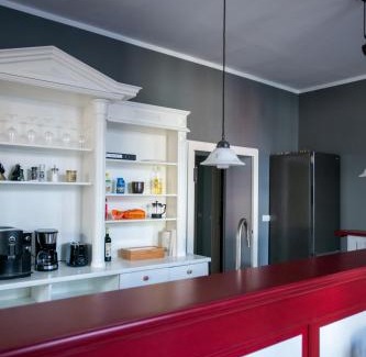 Weissensee Apartment | Alt-Berliner Eckkneipe - "Feuchte Ecke"