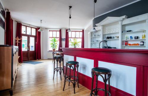 Weissensee Apartment | Alt-Berliner Eckkneipe - "Feuchte Ecke"