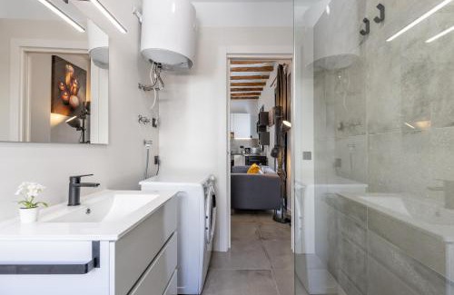 Puigpelat Apartment | Alt Camp by Unik Vacation