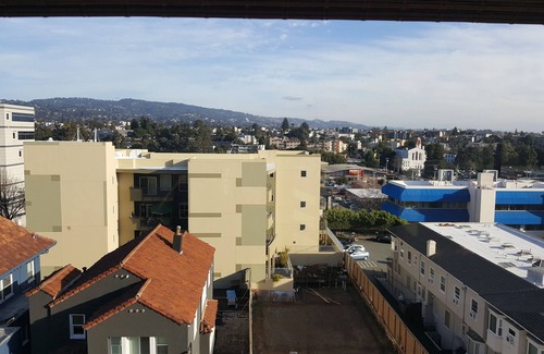 Pill Hill Apartment | Alta Bates Summit Medical Center Oakland California