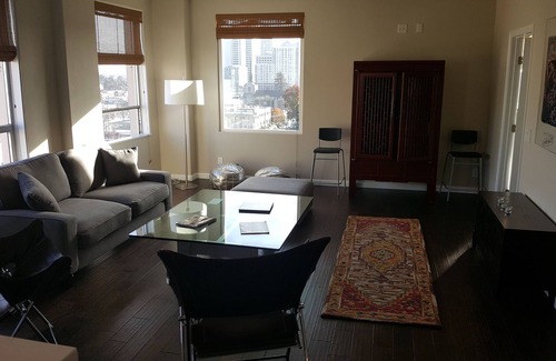Pill Hill Apartment | Alta Bates Summit Medical Center Oakland California