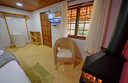 Sao Pedro da Serra Hotel | Alta Colina Chalés