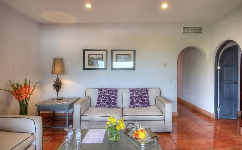 Santa Ana Hotel | Alta Las Palomas Hotel