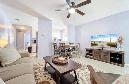 Alta Vista Condo | Alta Vida Cozy Duplex Retreat