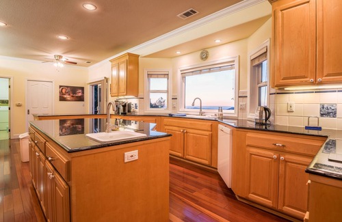 Forest Meadows House | Alta Vista - Luxury Murphys Home