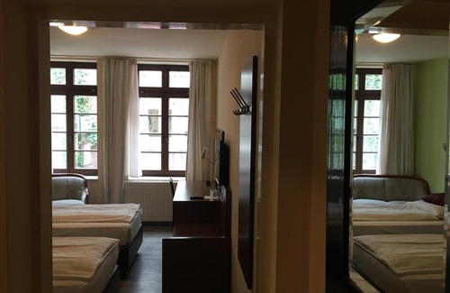 Dusseldorf Old Town Hotel | AltDüsseldorf