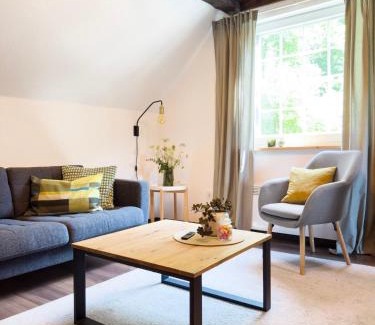 Oberdorla Apartment | Alte Dorfschmiede - idyllische Ferienwohnung in Meschede-Calle