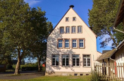 Motsch Apartment | Alte Schule Gästehaus - Fräulein Apartment