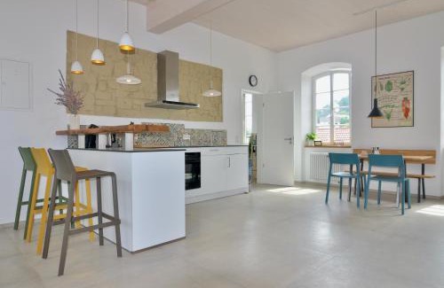 Baustert Apartment | Alte Schule mit moderner Wohnung - Die Lesestube