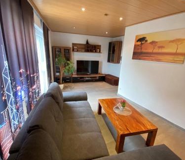 Straßenhaus Apartment | Alte Tankstelle
