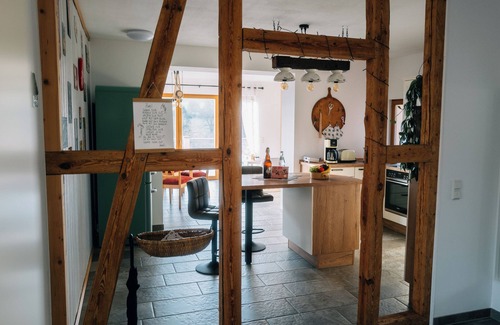 Schweina Apartment | "Altensteinblick" vacation apartment with a fantastic view