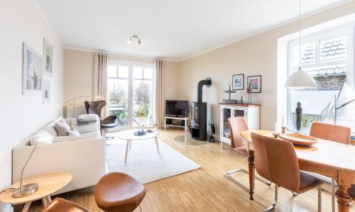 Nieby Apartment | Alter Gasthof 1838 - 1986 Whg 2