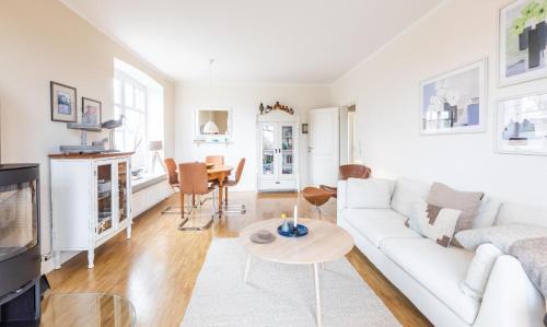 Nieby Apartment | Alter Gasthof 1838 - 1986 Whg 2