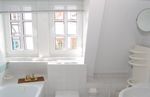 Eberbach Hotel | Altes Badhaus