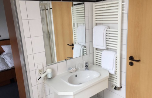 Loningen Hotel | Altes Gasthaus Stover