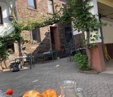 Hatzenport House | Altes Weingut Bröhl