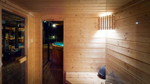Sasino Apartment | AltHaus