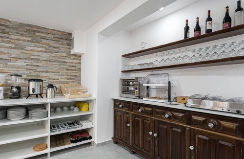 Mangualde Apartment | ALTIDO Cute unit w/ Gym & Communal pool