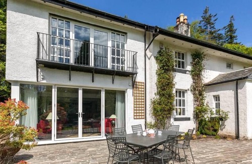 Drymen House | ALTIDO Magnificent house with Garden