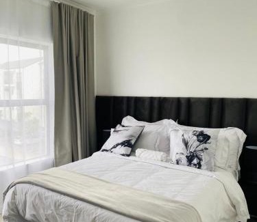 Bloubergstrand Apartment | Altin Pearl Luxury Apartment