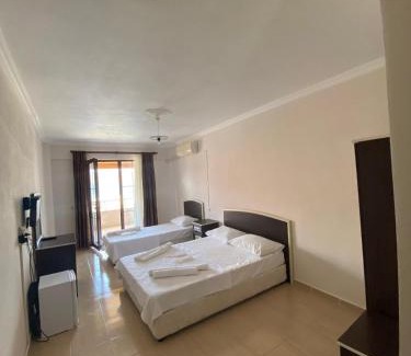Marmara Hotel | Altinkum tatil konakları