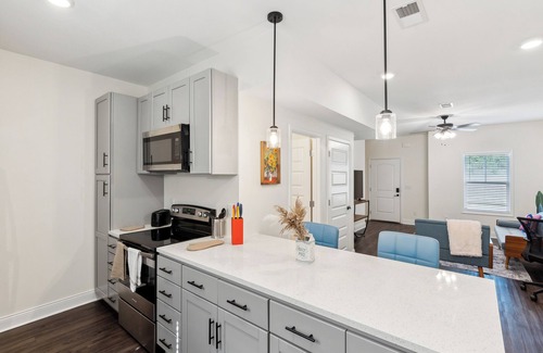 Clarksville Apartment | Alto N2 I Peaceful & Spacious Retreat I Gym