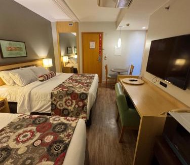 Setor Hoteleiro Norte Hotel | Alto Padrão - Cama Queen e Viuvão no Hotel Let's Idea