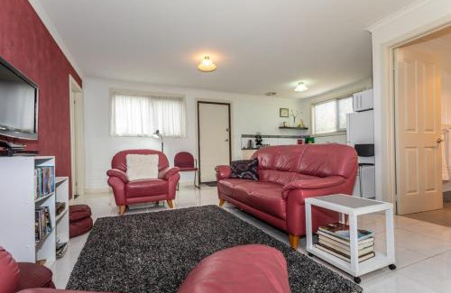 South Spreyton House | Altona Garden Retreat