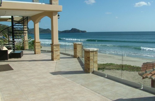 Playa Colorado House | Altos De Colorado-8000 sq ft Beachfront Luxury Surfing Estate