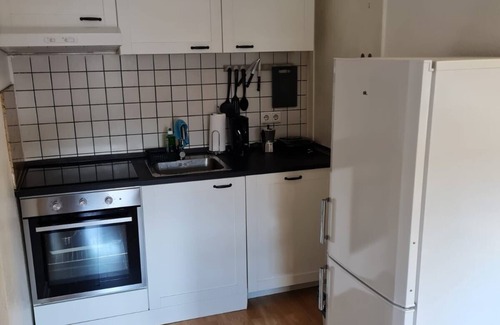 Stadtmitte Apartment | Altstadt Gem: Cozy 2Bedroom Near Bars & Sights