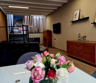 Hallenberg Apartment | Altstadt Quartier