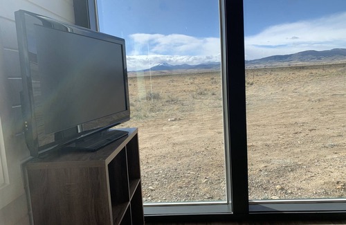 Dillon Cabin | Alturas 1: New Modern 1BR Cabin, Big Windows for Big Mountain Views