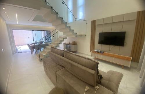 Ananindeua House | Aluga-se casa em condomínio com duas suítes e piscina