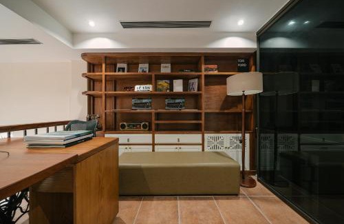 Hang Bo House | Alumas Home