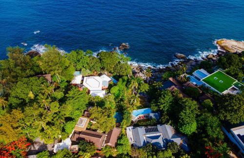 Kata Villa | Aluna Villa - Oceanfront 4 Bedroom Villa near Kata Beach, Phuket Thailand